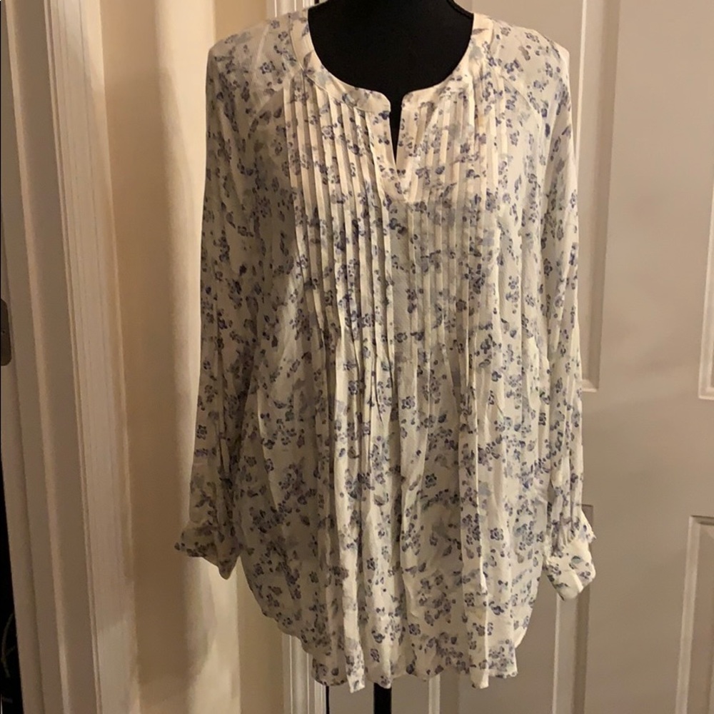 Vince Camuto Long Sleeve Floral Blouse w/ Pleating Detail - 1X